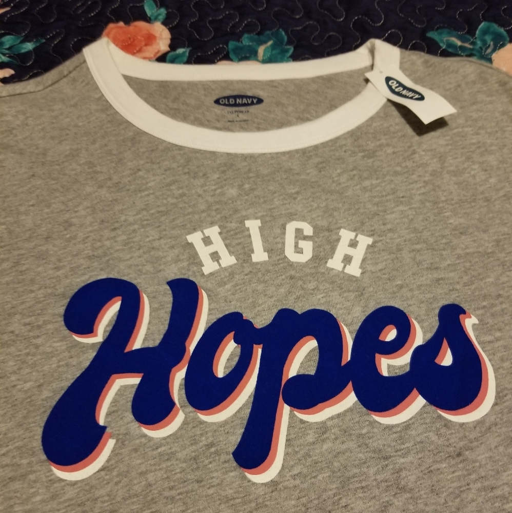 Old Navy Tshirt